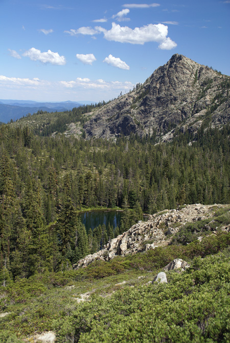 Lower Seven Lake, Boulder Creek, and the southern portion of Seven Lakes Basin.