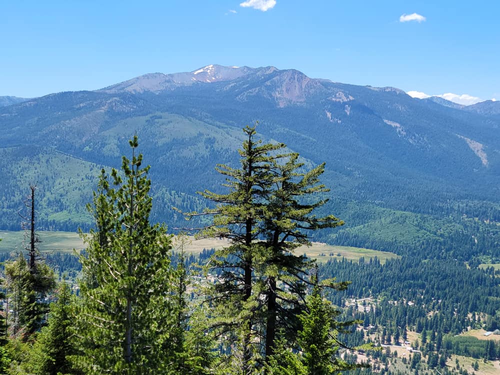 Mount Eddy vista from the west side of the Black Butte Trail